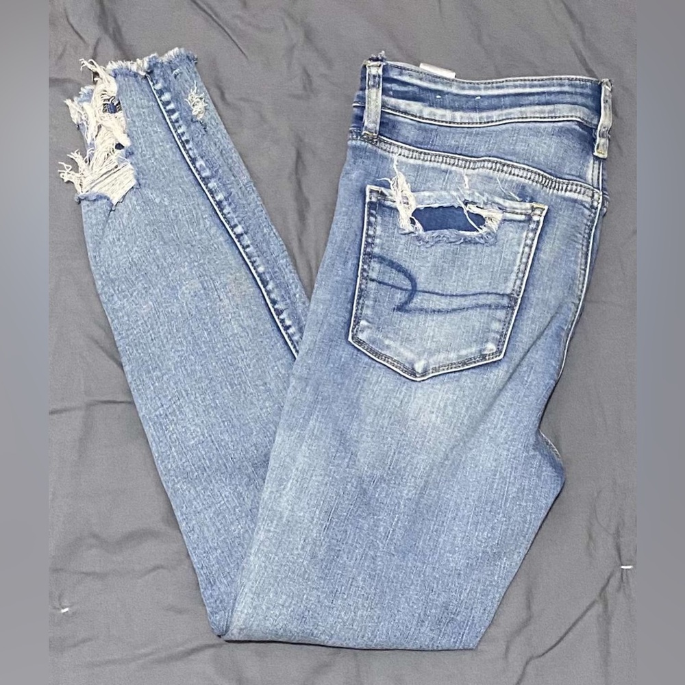American eagle Jeggingss distressed